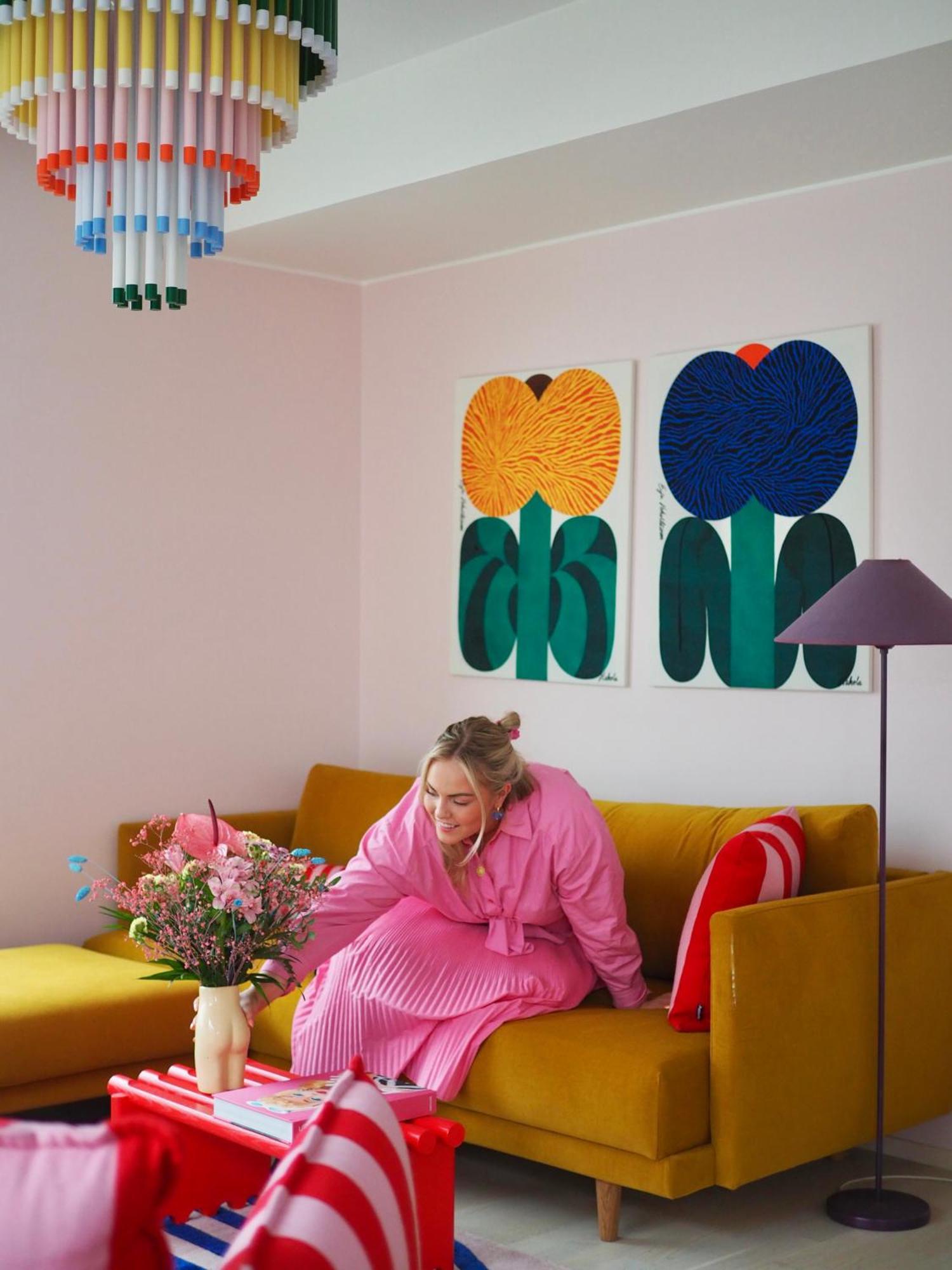 Candy-Colored Two-Room Condo With Sweet Views 赫尔辛基 外观 照片