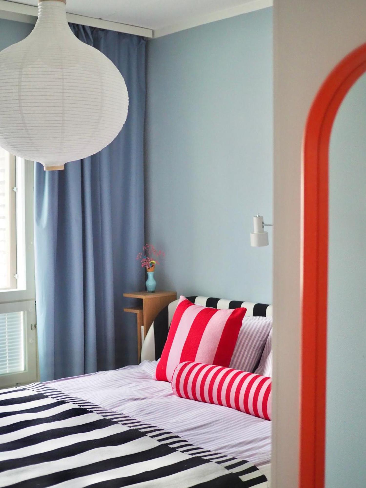 Candy-Colored Two-Room Condo With Sweet Views 赫尔辛基 外观 照片